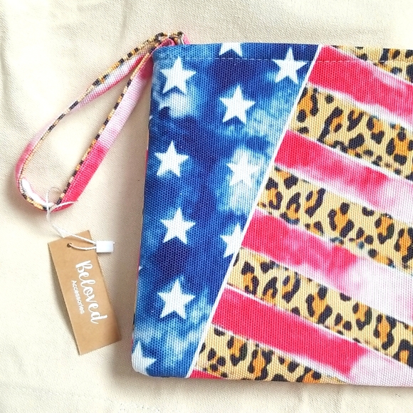 Canvas American Flag Leopard Cosmetic Bag - Picture 8 of 8